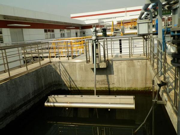 Stainless Steel Wastewater Treatment Decanter Sludge Dewatering High Flexibility