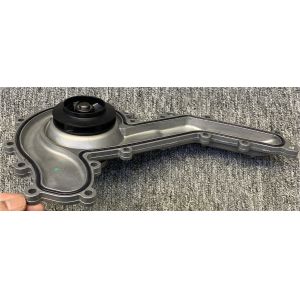 059121016G Engine Parts Water Pump