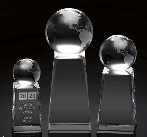 Buy 3d laser global crystal achievement award/crystal globe award with crystal rectangle base at wholesale prices