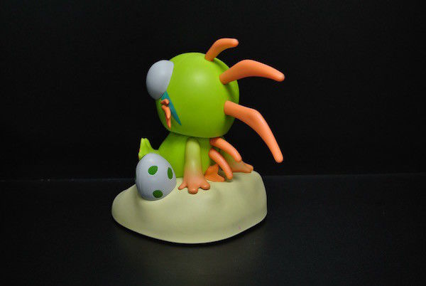 Lovely Style Solar Small Electronic Toys , Electronic Animal Toys Shake Head 10CM