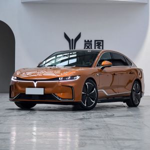 High Speed 2024 Voyah Passion Hybrid 4WD Electric Vehicles with Dual Motor to