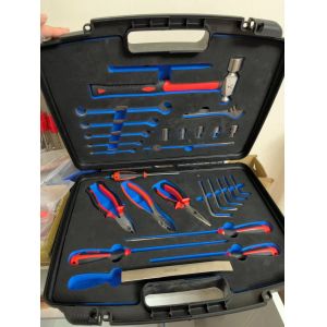 40 Piece Non Ferrous Tool Kit With Rust Proof Pliers And Hard Plastic Case