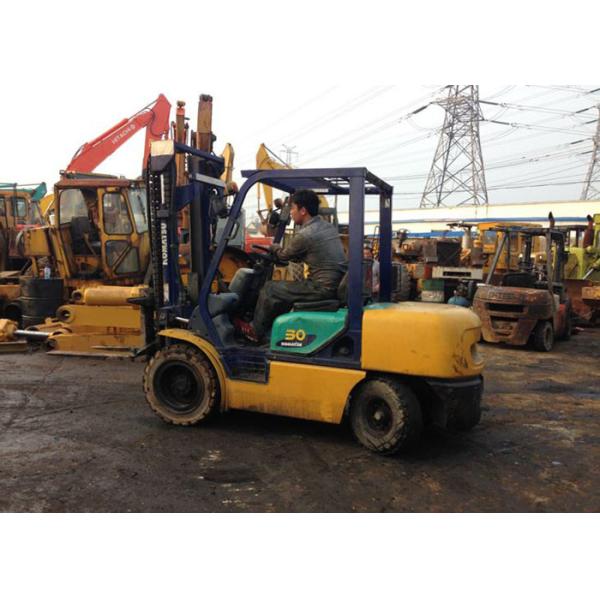 Buy Komatsu Second Hand Forklifts FD30 With 3 T Loading Capacity Diesel Engine at wholesale prices