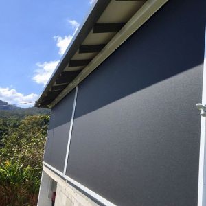 Facade Sunshade Polyester UV Coating Zip Track Blinds Wind Resistance