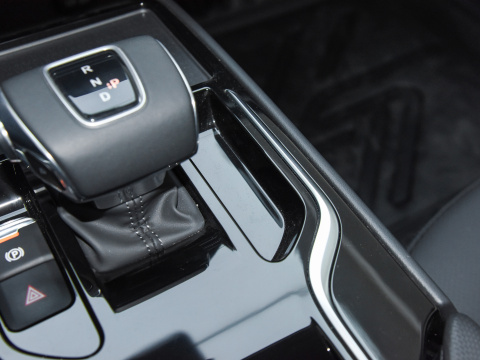 100kW Hongqi E-Qm5 Electric Taxi 2023 Plus with 431Km Battery Change and 4Wheel Enjoyment