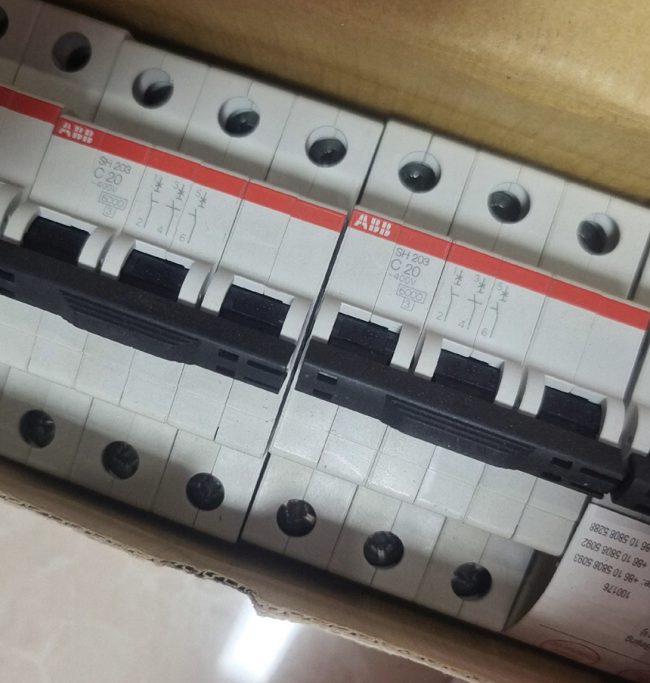 ABB SH201 Miniature Circuit Breaker MCB with 10 kA Breaking Capacity Compact