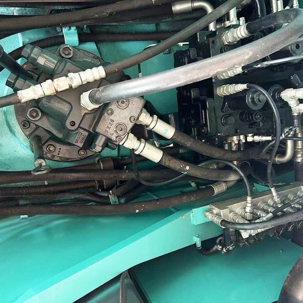 SK200-8 Used Kobelco Excavators Middle Size 0.8m3 Bucket Capacity 114KW