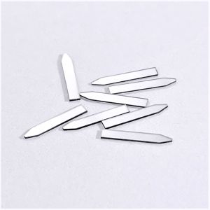 110-Oriented CVD Diamond Surgical Blades