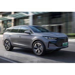 China BYD Electric Sedan with 8 Hours Charging Time, 5-door Body Structure, and 120 Mph Top Speed on sale