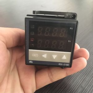 RKC REX C100 digital PID temperature controller