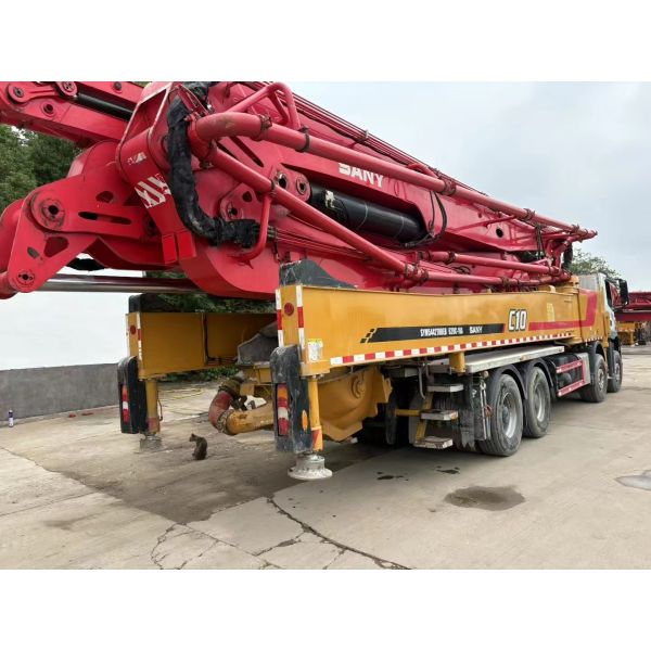 2021 Used Sany 62m Pump Truck with Mercedes-Benz Chassis - The First Choice for Efficient Construction