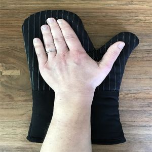 Heat Resistant Silicone Oven Mitts And Pot Holders CU Approved