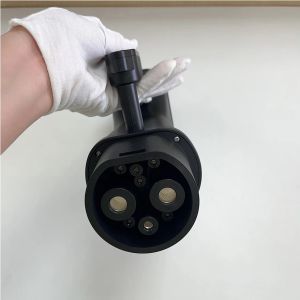 DC Fast 200A 1000V Adaptor GBT To CCS2 Electric Vehicle Charging GBT To CCS2