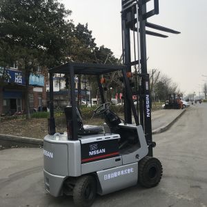 Grey Used Nissan 1.5 Tons Electric Forklift Imported From Japan Max Lifting