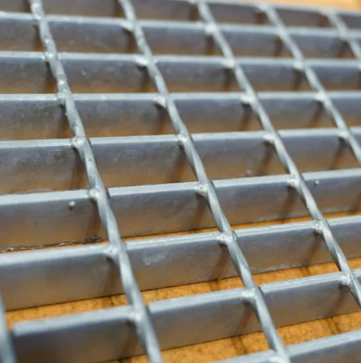 Wholesale 25X3mm High Quality 30X100cm T1 Steel Galvanized Metal Grate Steps