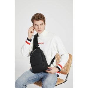 ISO9001 Anti Theft Men Shoulder Bags With USB Charging