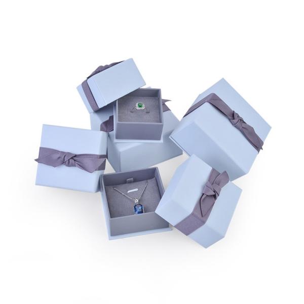 Buy Custom Cosmetic Gift Boxes With Glossy / Matte Lamination at wholesale prices