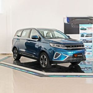 Powerful Dayun Yuanzhi M1 Electric Car with 5103*2019*1636 Dimensions and 197HP