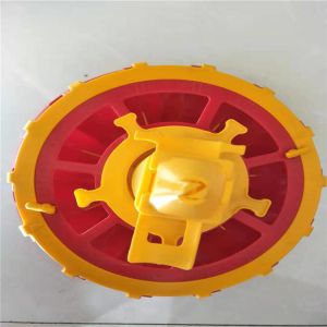 Breeding Hen Poultry Feeding Pan Automatic Pan Feeder Customized