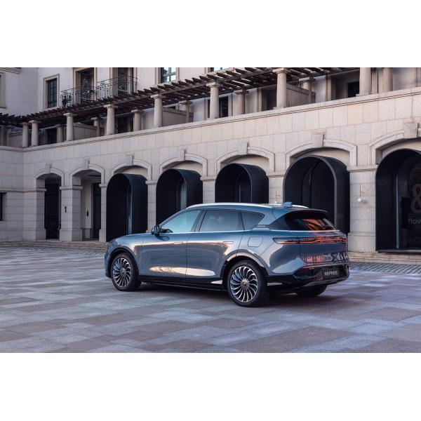 Adult 2024 Fast Electric Car with Energy Vehicles Lantu Free Hybrid Car VOYAH Free TOP Version AWD EV SUV 4905*1950*1645