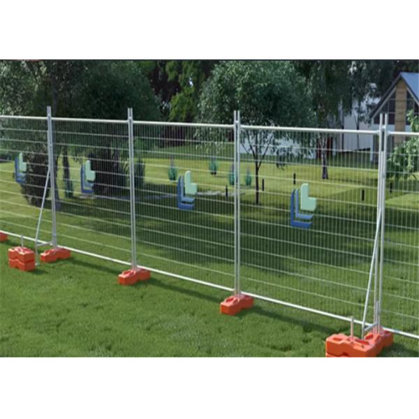 Buy Galvanized Construction Fencing Panels Pedestrian Barriers Q195 at wholesale prices