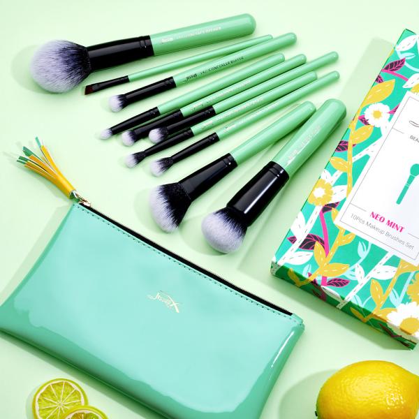Neo Mint Face And Eye Makeup Brush Set With Bag Antibacterial