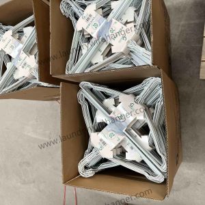 China 15 Hanging Coated Steel Wire Hangers for Industrial Applications on sale