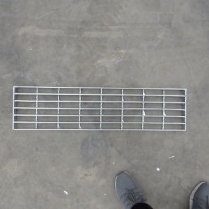 T1 Steel Grate Stair Treads 30mm Bearing Bar Pitch