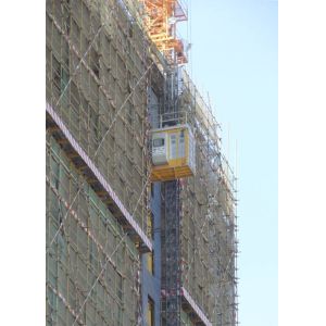 Double Cage Construction Site 1.5m Passenger And Material Hoist