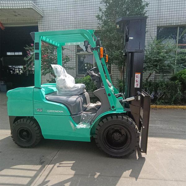 Used TCM 3-ton diesel forklift side view