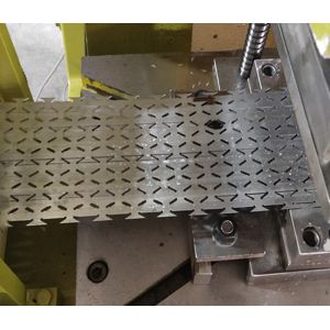 Galvanised Blade 0.6mm Razor Wire Making Machine