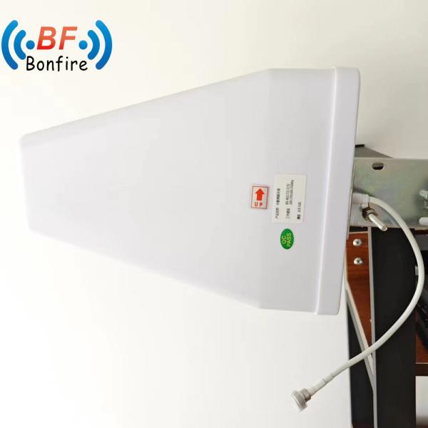 Buy Omni-Directional Ceiling Mount Antenna for Indoor 698-4000MHz RF Antenna Omni Antenna at wholesale prices