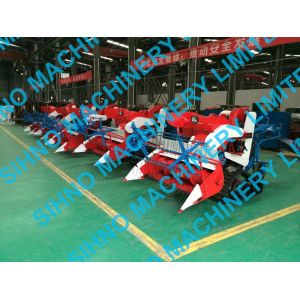 Quality 4L-0.7 mini paddy combine harvester , rice wheat for sale