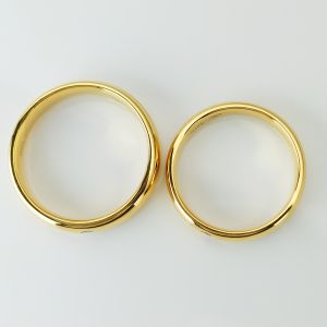 Any Occasion Rubby Sapphire 0.04ct 18k Gold Wedding Rings