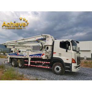 Diesel Used Zoomlion Concrete Pump Truck Mounted 40M Vertical Conveying Distance