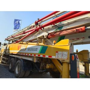 China Brand-new 2021 XCMG HB58V 58m Pump Truck with Sitrak Chassis Featuring 180 m³/h Output and 5 Sections RZ Fold Boom on sale