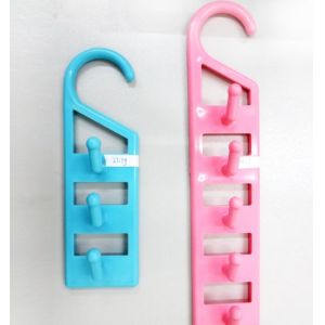 Professional Save Energy Injection Molding Machine 1800KN Clamping Force