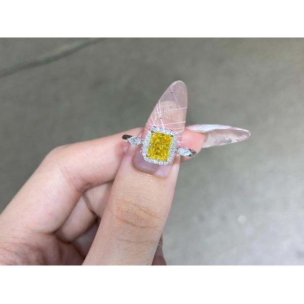 1.08ct Lab Created HPHT Diamond Ring Fancy Vivid Yellow 18k White Gold