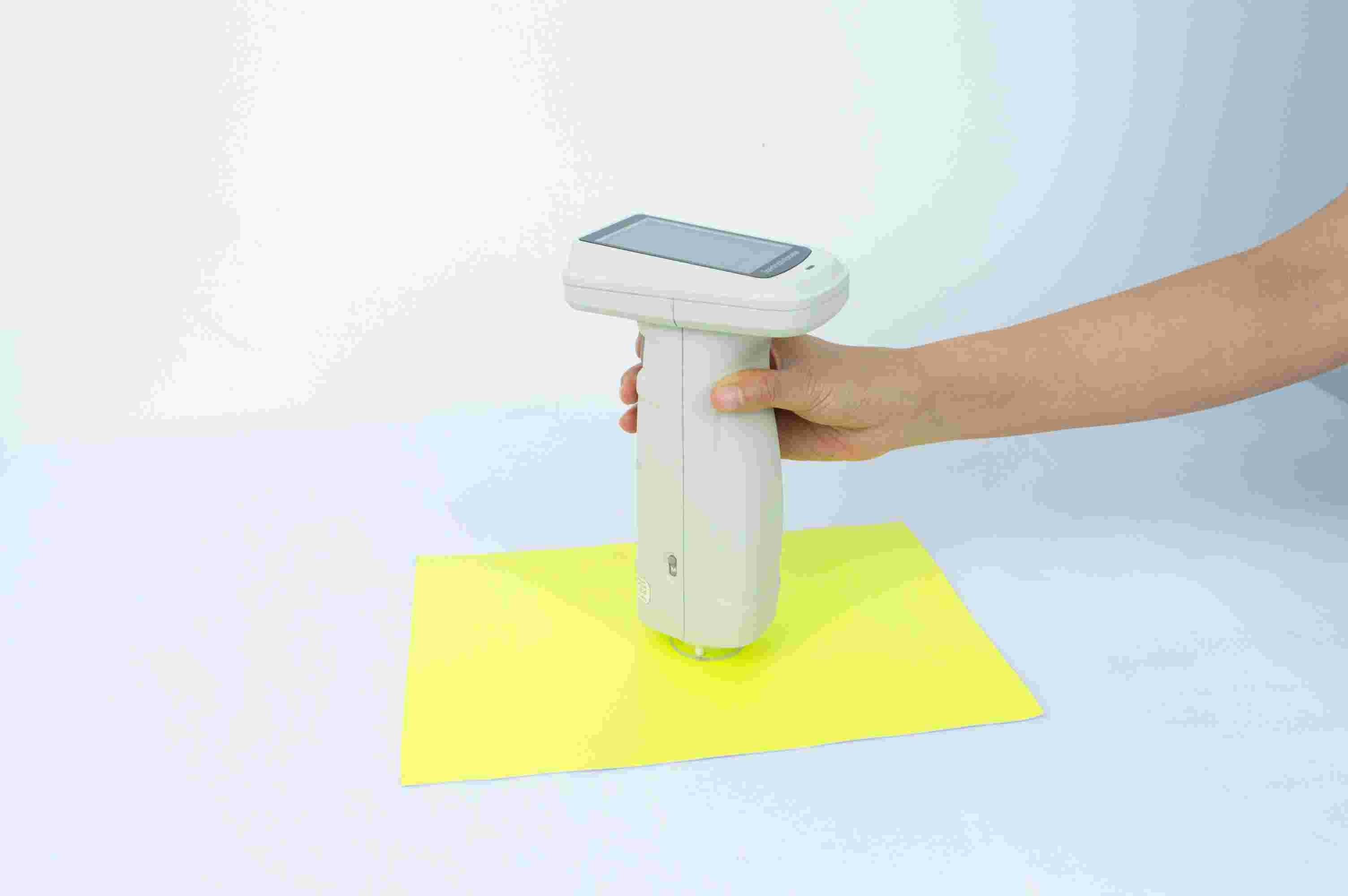 DS-700d Portable Spectrophotometer With Smart Auto Calibration For Consistent