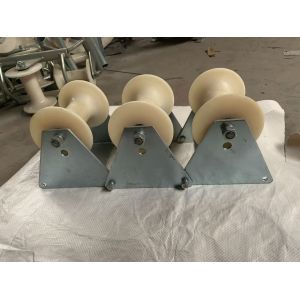 China Manhole Cable Roller with 10kg Weight 130mm Cable Capacity and 1 Year Warranty for Smooth Underground Cable Installation on sale