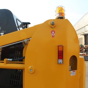 1700kg Diesel Powered Wheeled Mini Loader Machine Small Skidsteers