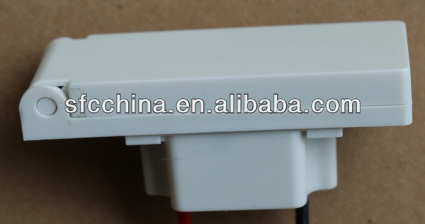 Shaver Socket for mirror of bath room, CE Certificate Waterproof Plastic 2 Pins Outlet