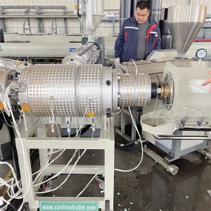 HDPE Plastic Pipe Making Machine , Agricultural Irrigation Pipe Gas Tube