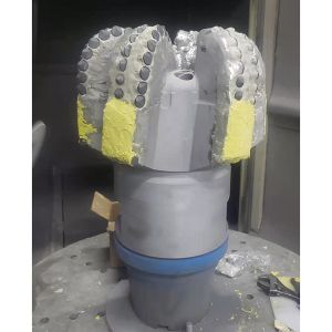 API Oil Drill Bit 12 Inch Diamond PDC Drill Bit Of Steel Body