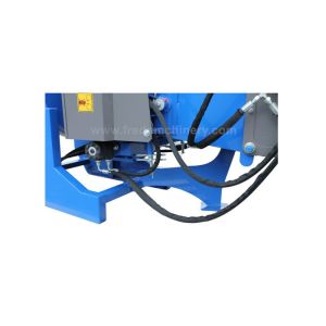 40 - 100HP Tractor Residential Wood Chipper With 24L Hydraulic Oil Tank