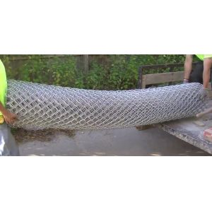 chain link fence,cyclone fence,garden fence