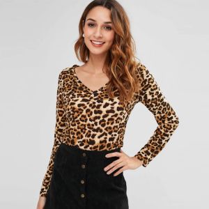 China Autumn Long Sleeve And V Neck Leopard Tee Tight T-shirt Women on sale