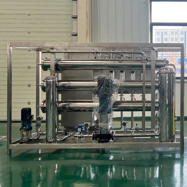 Energy Saving Water Purification Equipment With 2 Tons Capacity Reverse Osmosis Water Treatment