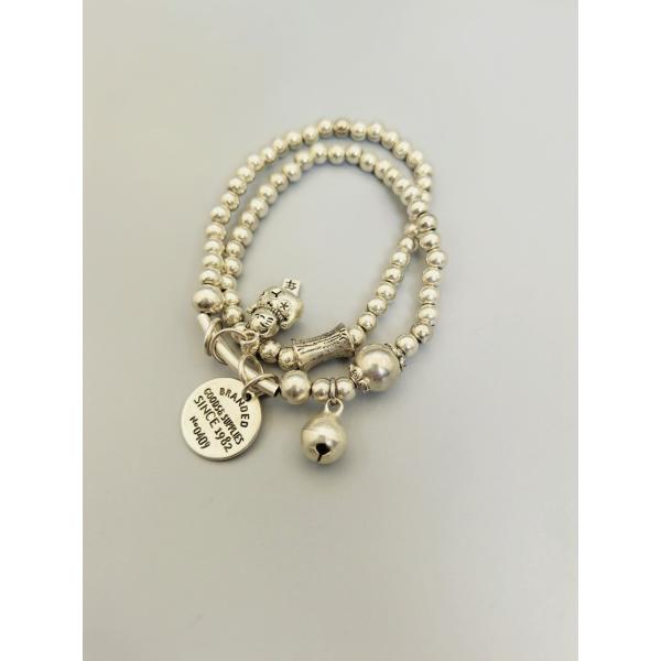 198 Six wooden bracelets