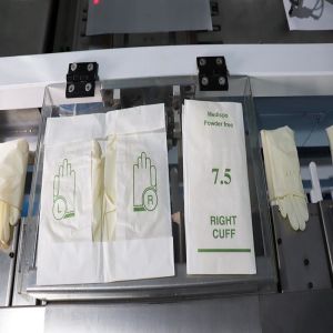 High Frequency Glove Packing Machine With Fully Automatic Degree